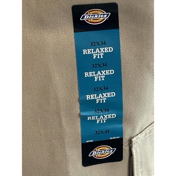 NWT Dickies Relaxed Fit Straight Leg Cargo Khaki Pants 32 x 34 - Picture 3 of 5